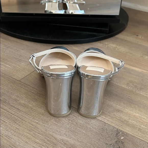 Dolce Vita Silver Heels - Picture 5 of 8